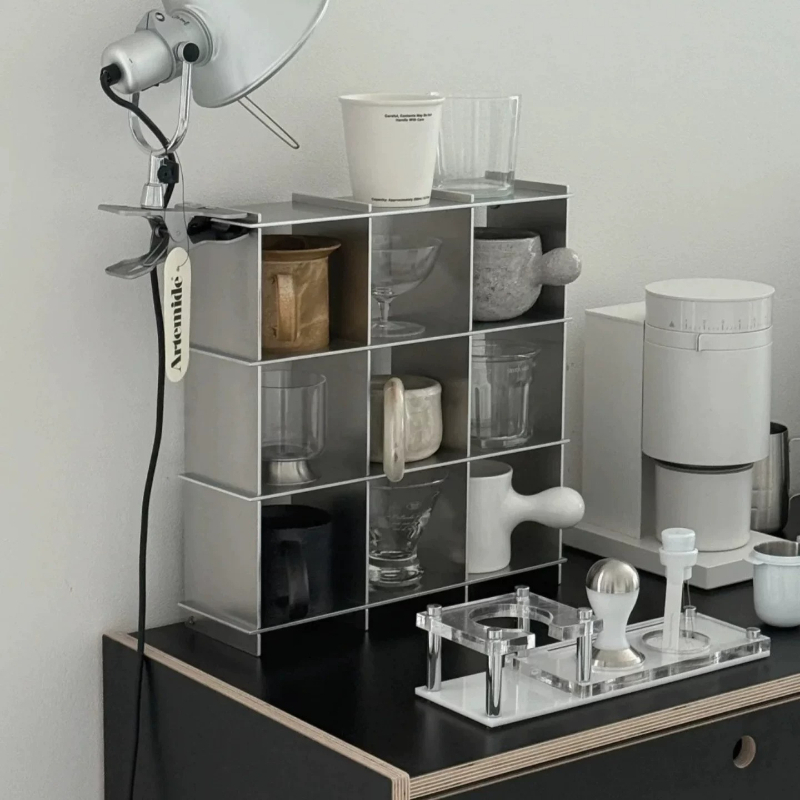 Commercial Kitchen Shelving - Estante Minimalista de Aluminio para Tazas,